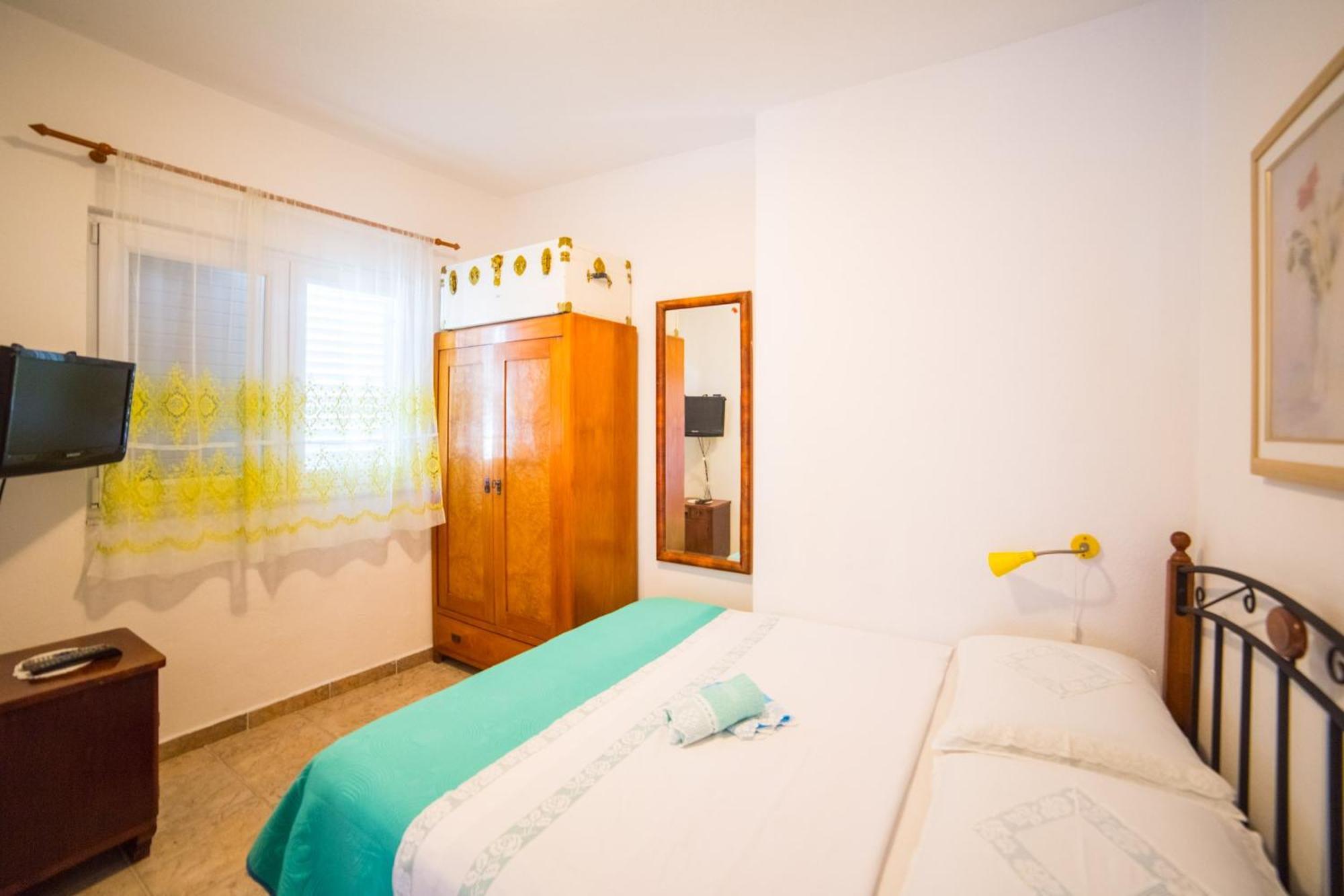 Apartmani Kala Подгора Номер фото